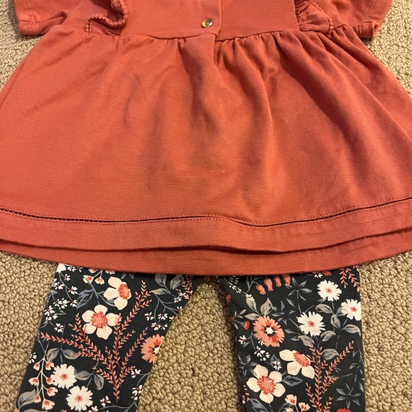 Baby girl outfit size 6-9 months - Picture 4 of 7